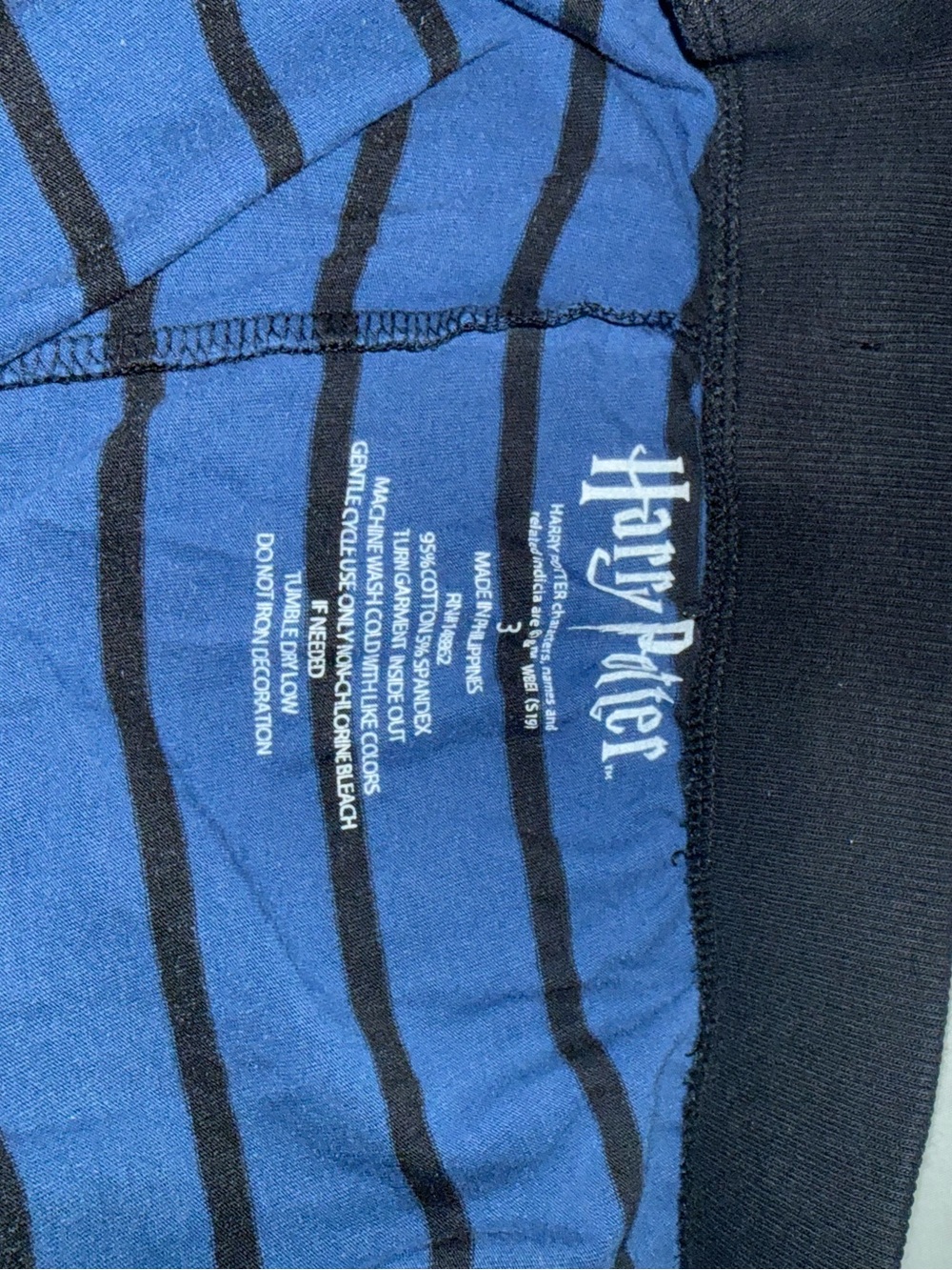 Torrid Harry Potter Pajama Set - 4X Black Hedwig Tank + 3X Blue Stripe Shorts - Picture 5 of 8